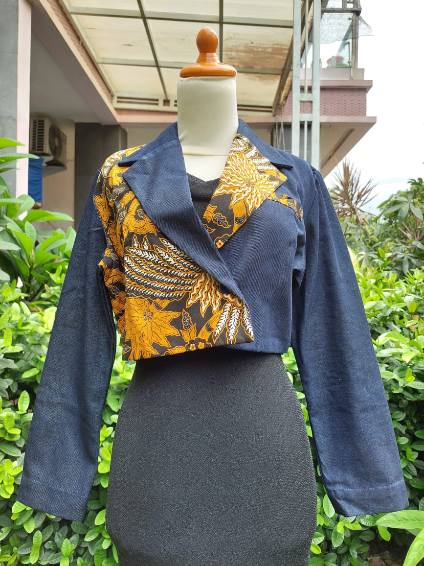 Crop Denim Ethnic Blazer